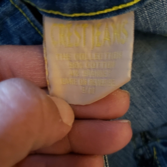 Y2K Crest Jeans Denim Shorts Jorts Yellow Stiching Size 9/10 Juniors EUC - Picture 6 of 8